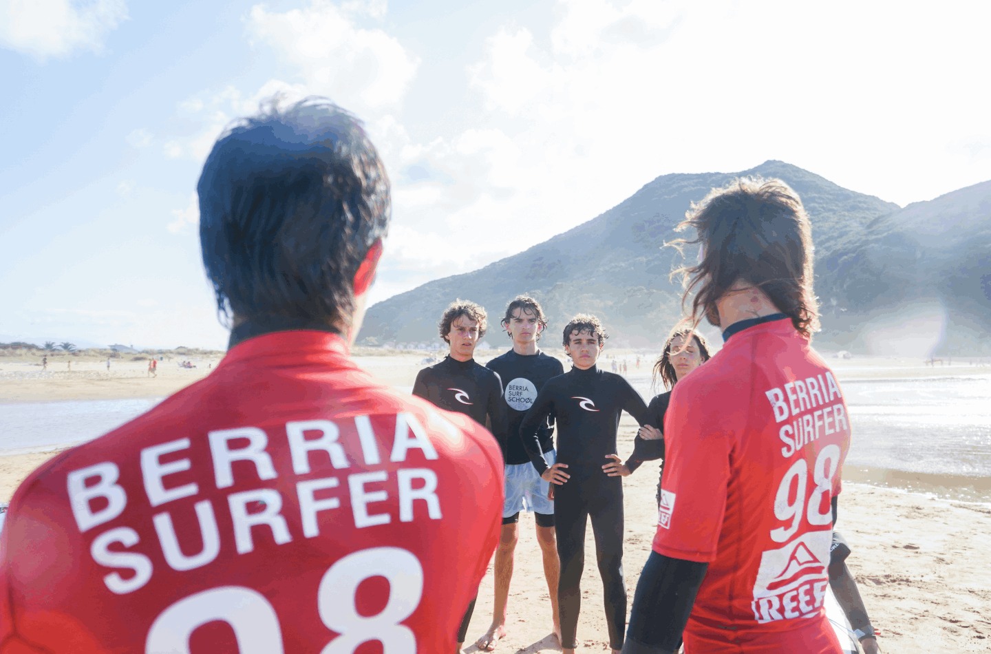 Surf Lessons with “Berria Surf School” in Berria, Cantabria 🏄🏝️🤙