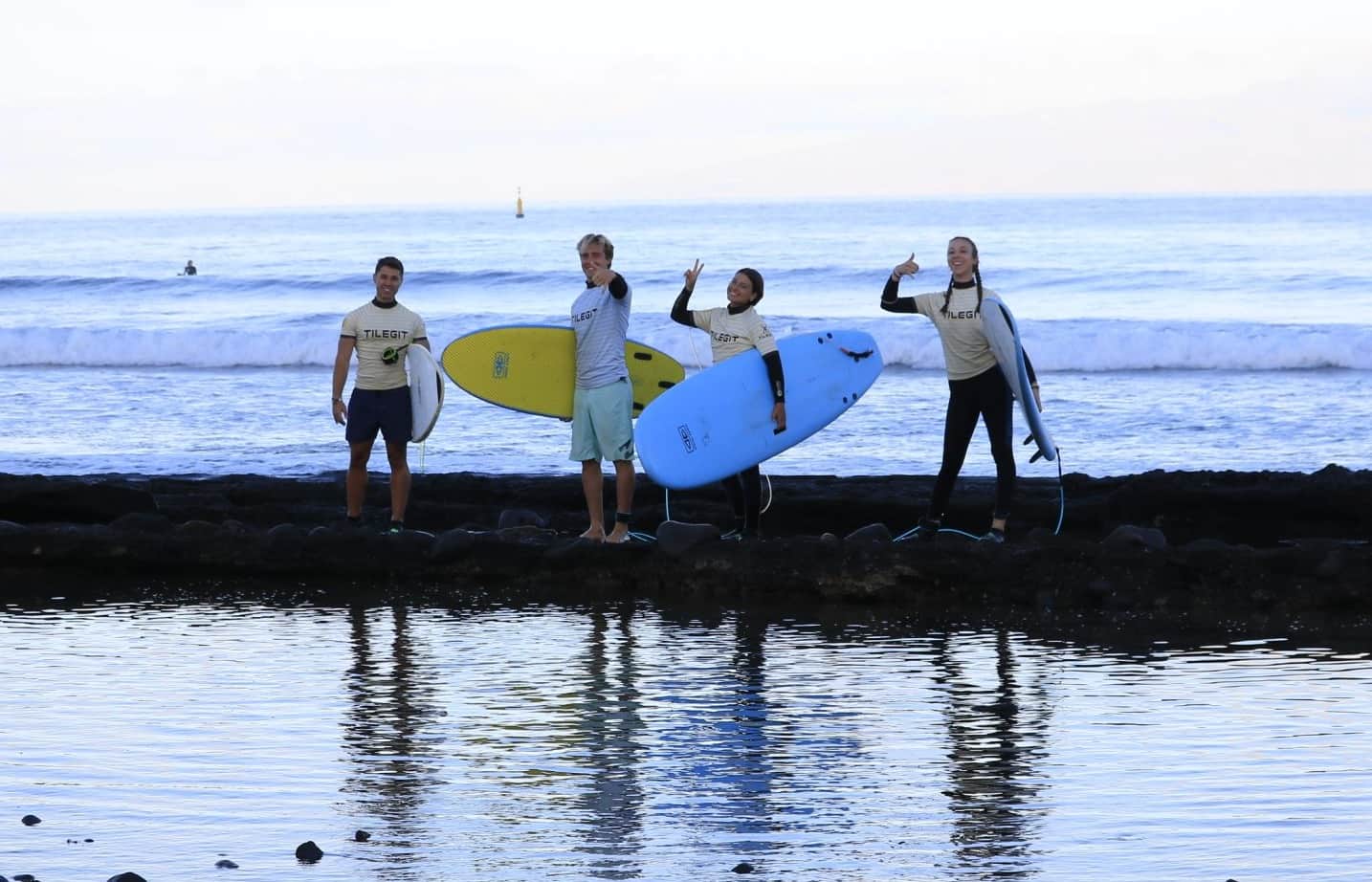 Surf en Las Américas, Tenerife con “Tilegit” Surf School” 🏄🤙
