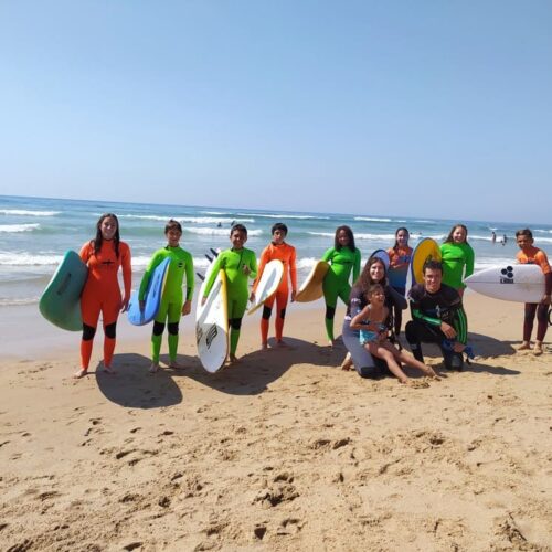 Surfcamp en Praia Grande, Lisboa con "Surf At"