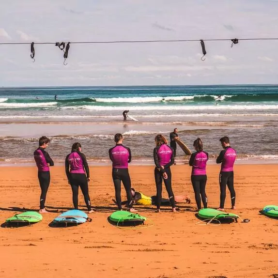 SurfySpot - Marketplace de clases de surf y surfcamps