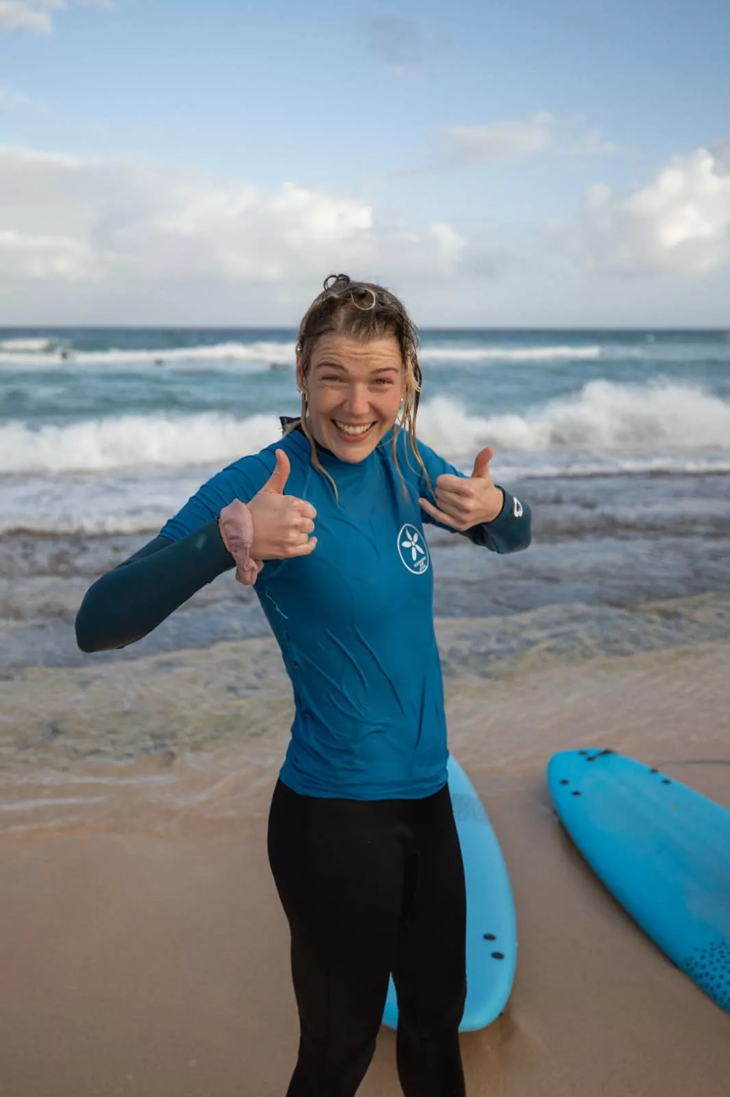 Corralejo Surf: Clases con “International Surf Fuerteventura” 🏄‍♂️🤙